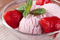 Rompicapo Strawberry ice cream