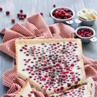 Puzzle Cranberry pie