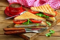 Puzzle Coffee and sandwiches