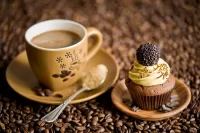 Puzzle Coffee and cupcake