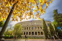 Слагалица The Coliseum in the fall
