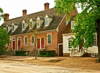 Puzzle colonial house