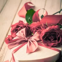 Слагалица Box and roses