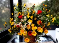Слагалица Basket of flowers
