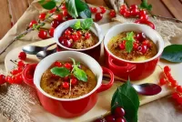Jigsaw Puzzle Creme brulee with berries