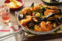 Puzzle couscous with seafood