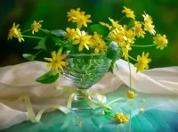 Слагалица Buttercups in a vase