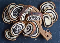 Jigsaw Puzzle Poppy seed roll