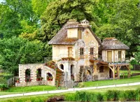 Слагалица Mill in Hameau de la Reine