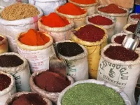 Quebra-cabeça Bags with spices