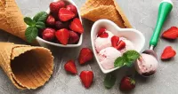 Jigsaw Puzzle Ice cream and strawberries