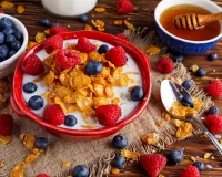 Jigsaw Puzzle Cereals with berries