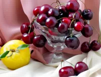 Слагалица Still life with cherries
