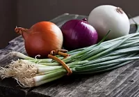 Слагалица Still life with onions