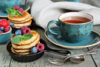 Puzzle Pancakes and tea