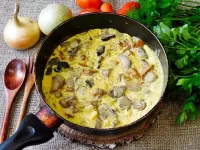 Bulmaca Omelet with mushrooms