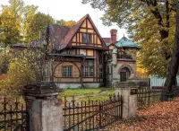 Jigsaw Puzzle Mansion