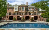 Jigsaw Puzzle Mansion and pool