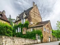 Jigsaw Puzzle Mansion in the old town