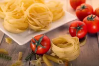 パズル pasta with tomatoes