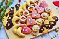 Puzzle Cookies and gingerbread