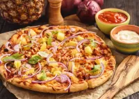Jigsaw Puzzle Pizza with onions