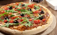 Bulmaca Pizza with rucola
