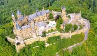 Jigsaw Puzzle Flight over the castle