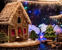 Jigsaw Puzzle Gingerbread house