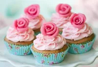 Jigsaw Puzzle Five cupcakes