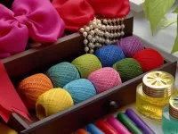 Jigsaw Puzzle Multi-colored threads