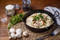 Puzzle Risotto with mushrooms