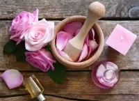 Jigsaw Puzzle Rose oil