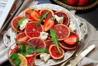 Jigsaw Puzzle Salad with red oranges