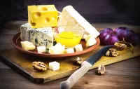 Jigsaw Puzzle Cheese and nuts