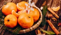 Quebra-cabeça Snowflake and tangerines