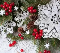Слагалица Snowflakes made of lace
