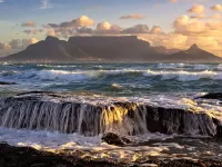 Jigsaw Puzzle Table Mountain