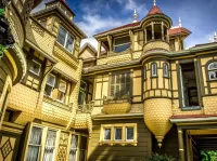 Jigsaw Puzzle Winchester Mystery House