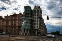 Jigsaw Puzzle dancing House
