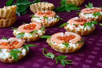 Puzzle Tartlets with caviar
