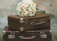 Quebra-cabeça Flowers and suitcases