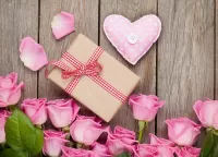 Jigsaw Puzzle Flowers and gift