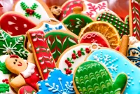 Puzzle colored gingerbread
