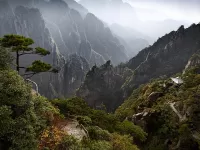 Puzzle Mist above Huangshan