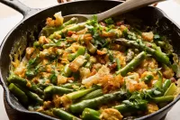 Bulmaca Braised asparagus