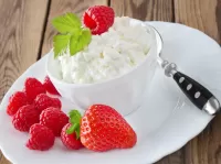 Jigsaw Puzzle Cottage cheese and berries