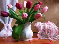 Puzzle Tulips and lace