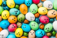 Jigsaw Puzzle smiling eggs