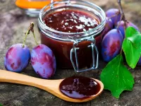 Bulmaca Jam from plums